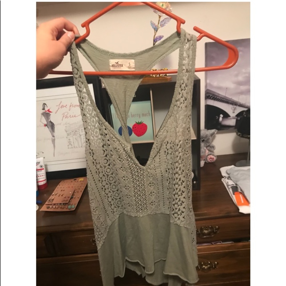 Hollister twist back tank